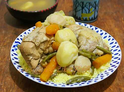 COUSCOUS ALGERIEN AU POULET ET NAVETS RONDS EN SAUCE BLANCHE