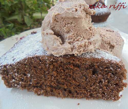 GÂTEAU AU CHOCOLAT ET BEURRE DE CACAHUETES