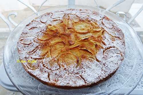 GÂTEAU AUX POMMES SANS BALANCE- NAPPAGE BEURRE / SUCRE