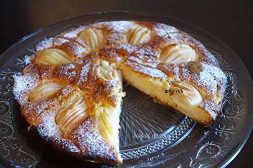 GÂTEAU MOELLEUX AUX POIRES ET MIEL PUR