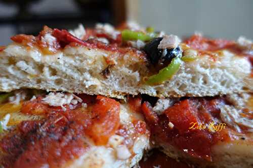 GROSSE PIZZA-FOUGASSE - AÏL ET ANCHOIS- TYPIQUE BÔNOISE A LA SEMOULE