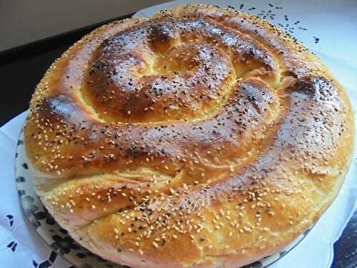 KHOBZ EDDAR- PAIN MAISON AU PETIT SUISSE ET FLEUR DORANGER