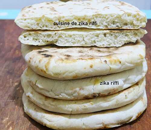 MATLOU3 OU MATLOUE - GALETTES  ALGERIENNES A LA FARINE SANS PETRISSAGE