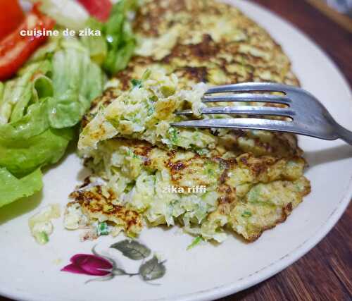 OMELETTE AUX COURGETTES RÂPÉES