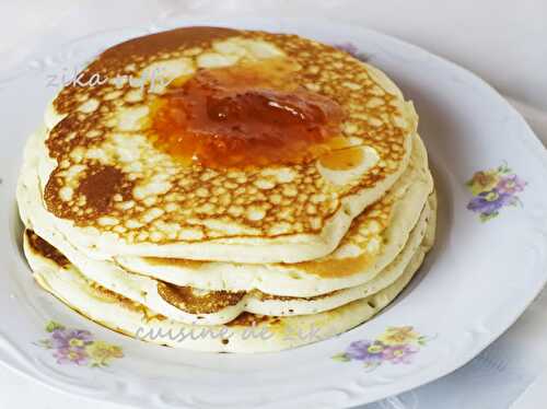 PANCAKES AU MASCARPONE ET CONFITURE