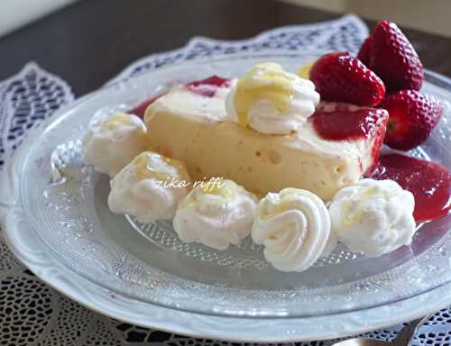 PARFAIT AUX FRAISES- CHANTILLY ET MIEL DE LA RUCHE