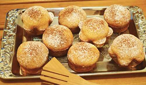 PETITS GÂTEAUX OU BISCUITS AU MIEL ET CANNELLE GARNIS DE CHOCOLAT