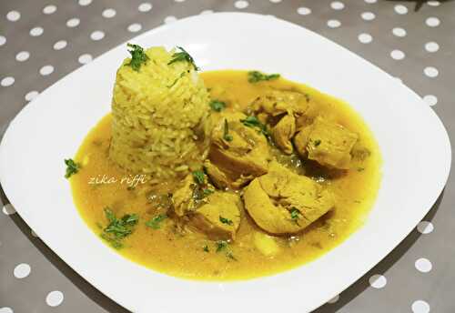 POULET AU PESTO ET SON RIZ SAUCE AU CURCUMA