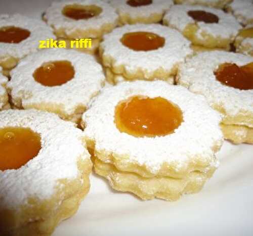 SABLES A LA CONFITURE D'ABRICOTS ET POUDRE DE FLAN