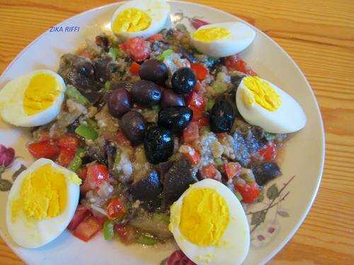 SALADE D'AUBERGINES AUX ŒUFS DURS