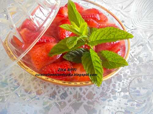 SALADE DE FRAISES BÔNOISE A L'EAU DE FLEUR D'ORANGER