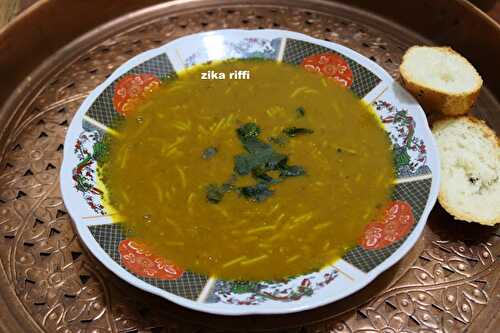 SOUPE DE LENTILLES TURQUE EPICEE AUX VERMICELLES