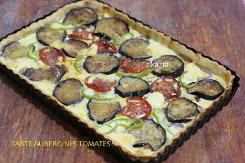 TARTE AUX AUBERGINES ET AUX TOMATES A LA CREME AU PARMESAN