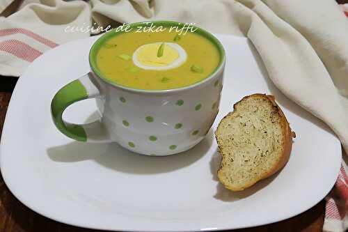 VELOUTÉ AUX OIGNONS VERTS POTIRON ET POMMES DE TERRE 