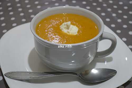 VELOUTÉ DE PATATES DOUCES ET CAROTTES A LA CREME