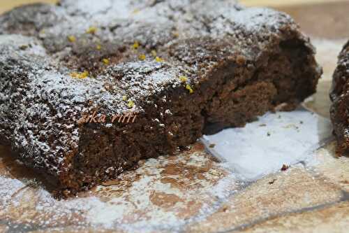 GÂTEAU MOELLEUX BANANES ET CHOCOLAT 