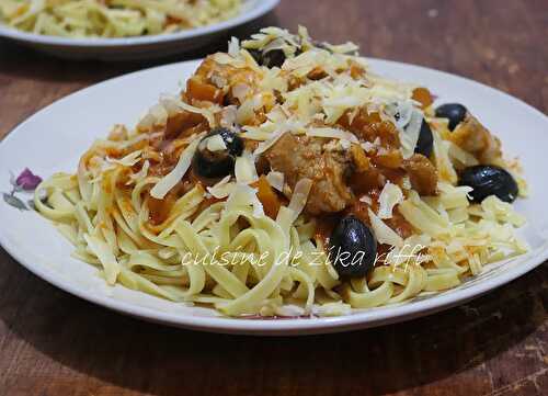 PÂTES LINGUINES SAUCE TOMATE À LA DINDE