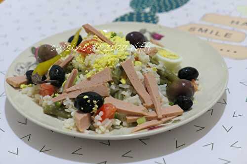 SALADE DE RIZ À  LA MORTADELLE DE DINDE FUMÉE THON ET HARICOTS VERTS