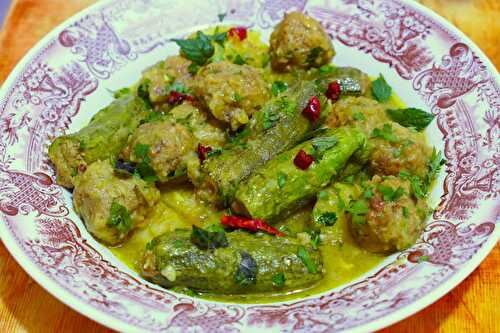 TAJINE DE COURGETTES FARCIES - BOULETTES ET POMMES DE TERRE - FRIT ET MIJOTE EN SAUCE AU SAFRAN