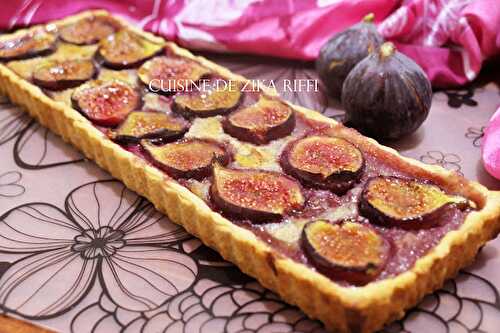 TARTE FIGUES FRAÎCHES CRÈME AUX NOIX ET AUX AMANDES