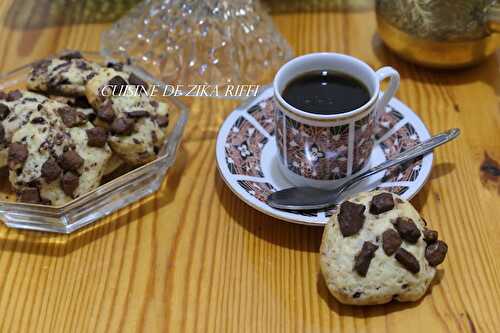 IDÉES DE RECETTES DE TARTE FINE AUX CERISES ET DE BISCUITS 