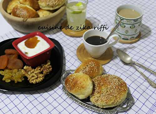 PETIT DÉJEUNER TURC POUR BIEN DÉMARRER UNE JOURNÉE