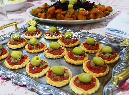 BOUCHÉES DE MINI PIZZA- PÂTE SABLÉE AU PARMESAN ET AU POIVRE