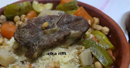 COUSCOUS DU VENDREDI À L' AGNEAU ET AUX LEGUMES- COUSCOUS ALGERIEN