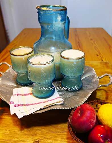 SMOOTHIE BRUGNON-PÊCHE PLATE- BANANE-CITRON AU YAOURT