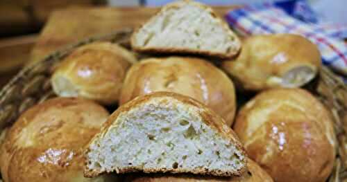 PETITS PAINS MONAY TRADITIONNELS - MONAY BREAD ROLLS- PHILIPPINES