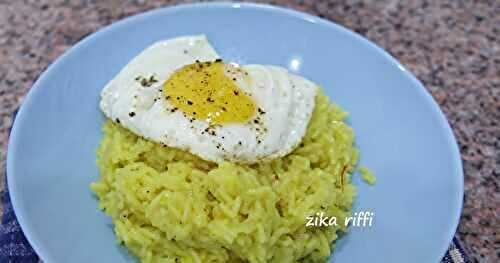 RIZ AU SAFRAN ET ŒUF AU PLAT FAÇON RISOTTO