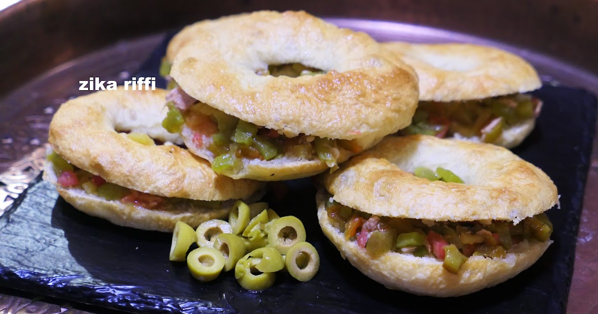 BAGELS POUR BURGERS À LA SALADE GRILLÉE ( SLATA MÉCHOUIA )