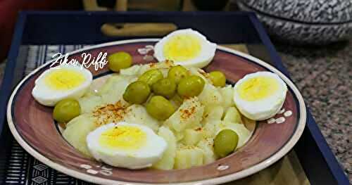 SALADE DE POMME DE TERRE- ENTRÉE CHAUDE- VINAIGRETTE À L'AIL