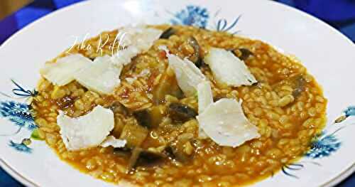 RISOTTO DE LANGUES D'OISEAUX TOMATES AUBERGINES ET PARMESAN