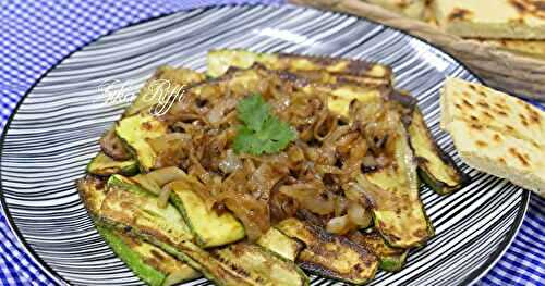 JRAYWETTES M'CHARMLA BEL BSSAL JAWZ W KHAL- COURGETTES BRAISÉES AUX NOIX ET OIGNONS CONFITS AU VINAIGRE