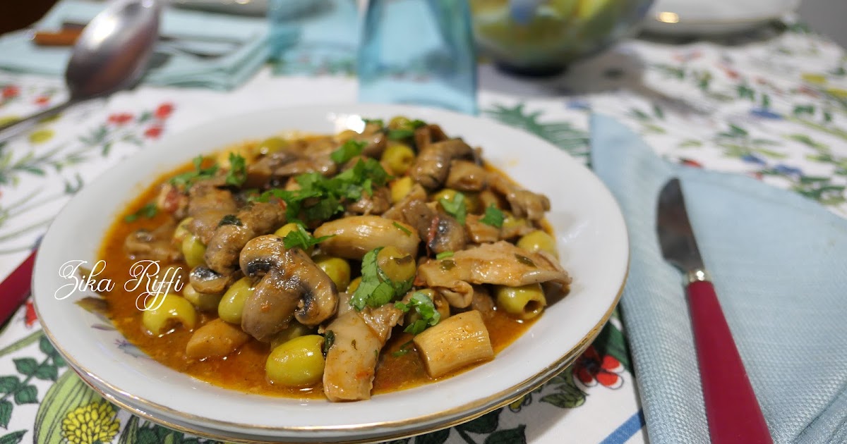 MIJOTÉ DE CHAMPIGNONS DE PARIS AUX OLIVES ET AUX TOMATES FRAÎCHES- CUISSON AU FOUR À L'ETOUFFÉE