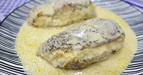 SUPRÊME DE POULET FARCI EN PAPILLOTE- SAUCE AU FROMAGE - YAOURT NATURE ET MOUTARDE 