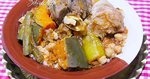 COUSCOUS SAUCE ROUGE À L'AGNEAU AUX CARDONS SAUVAGES (KHOURCHEF) ET LÉGUMES DE L'AUTOMNE