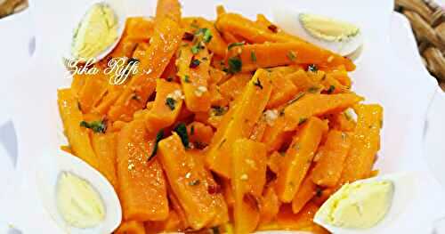 CAROTTES BRAISÉES À L'AIL ET PIMENT ROUGE FUMÉ AU VINAIGRE-