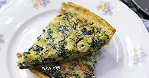 QUICHE AU POULET- ÉPINARDS- OLIVES- OIGNON VERT- PARMESAN ET CRÈME FRAÎCHE