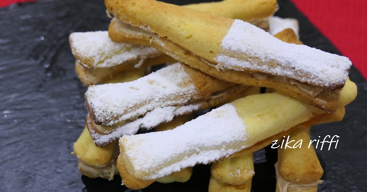 BISCUITS MINI CAKES- CRÈME MOKA ET CONFITURE DE POTIRON ( BREDELE)