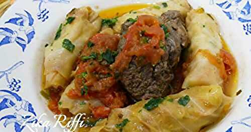 MARKA OU DOLMA KROMB MAHCHI- FEUILLES DE CHOU FARCIES EN SAUCE ROUGE