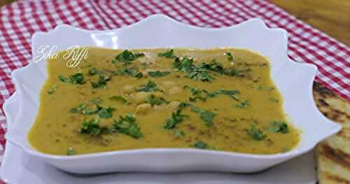 SOUPE VELOUTÉE DE LENTILLES VERTES AUX POIS CHICHES ET CUMIN