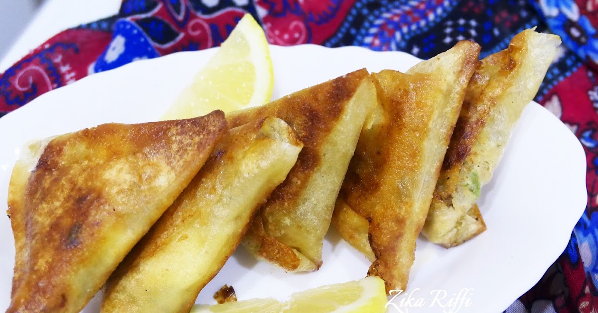 BOUREKS TRIANGLES FARCIS À LA VIANDE ET FROMAGE