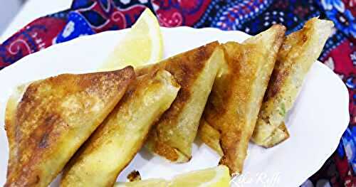 BOUREKS TRIANGLES FARCIS À LA VIANDE ET FROMAGE