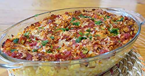 GRATIN DE PÂTES COURTES SAUCE BOLOGNAISE AUX OLIVES VERTES ET PECORINO