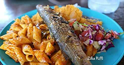 COUSCOUS TUNISIEN- L'ASSIETTE DU COUSCOUS DE DJERBA AU POISSON MULET