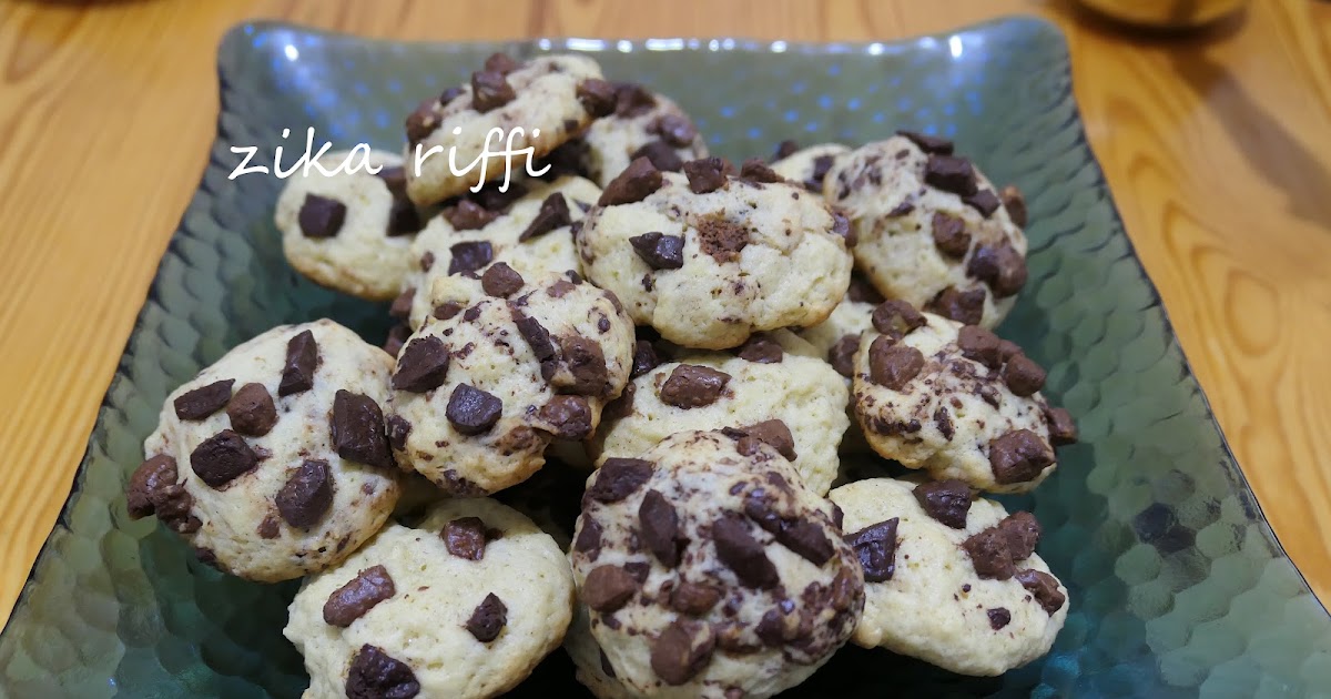 COOKIES- PÂTE À LA POUDRE D'AMANDES ET ÉCLATS DE CHOCOLAT AUX AMANDES