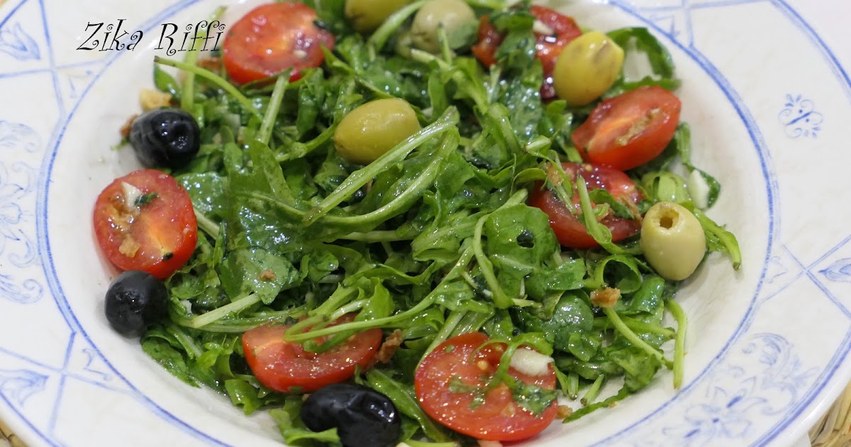 SALADE DE ROQUETTE SAUCE VINAIGRETTE À L'AIL DE GUIGA