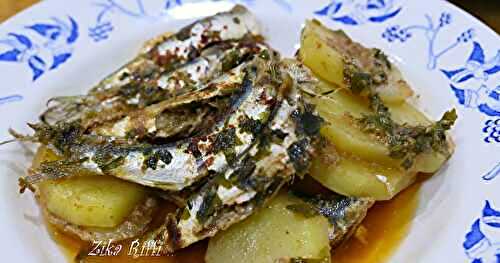 SARDINES AU FOUR SUR LIT DE POMMES DE TERRE À LA MARINADE AU CUMIN. CUISINE ALGÉRIENNE À LA BÔNOISE